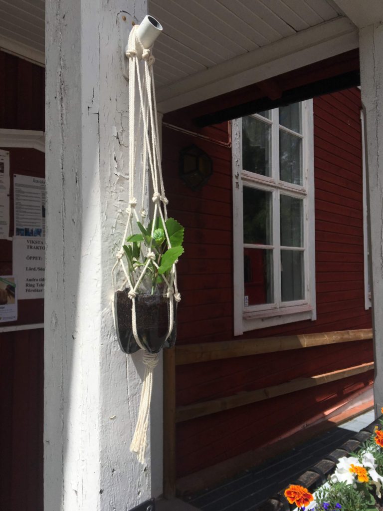 Kurs i Uppsala, återbruk, ampel av petflaska